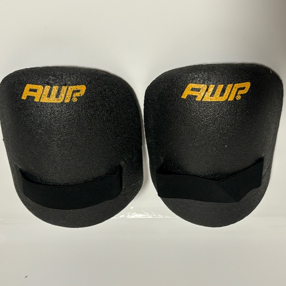 Knee Pads AWP ultra light molded foam NWOT